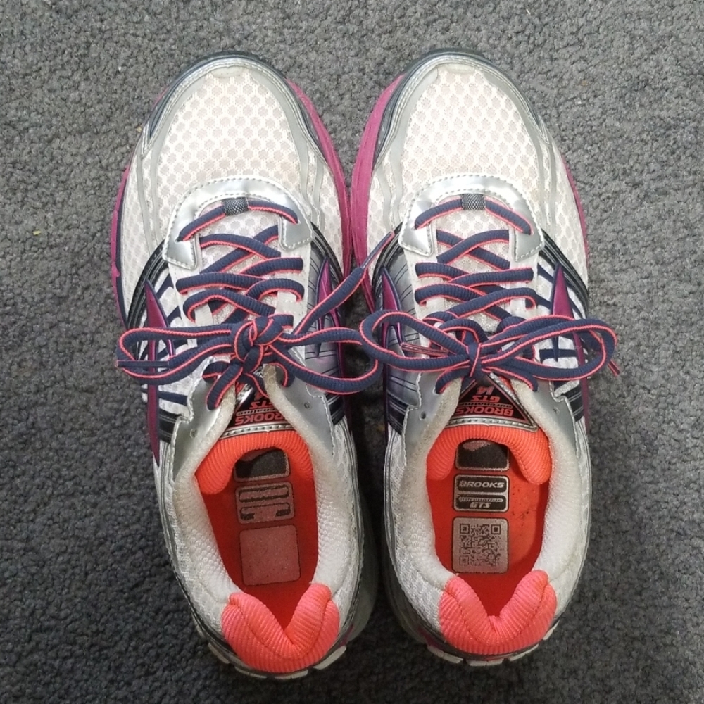 Women's Running Shoes